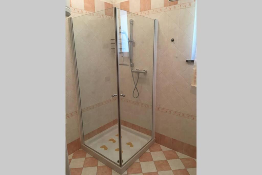 בארצ'יס Casa A Schiera Fronte Lago Con Giardino מראה חיצוני תמונה